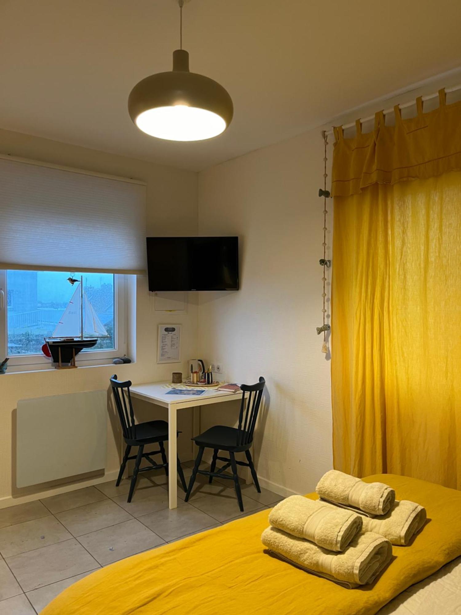 Bed and Breakfast L'Atelier De Mezareun Ushant Exteriér fotografie